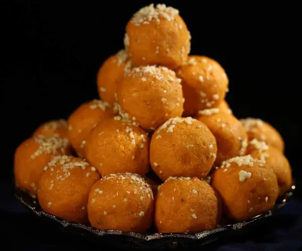 Moti-Choor Ladoo